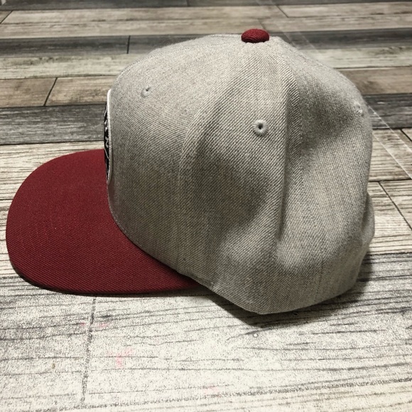 Brixton Snapback Hat Men’s One Size Color Block Acrylic Wool Gray Red - Picture 4 of 7